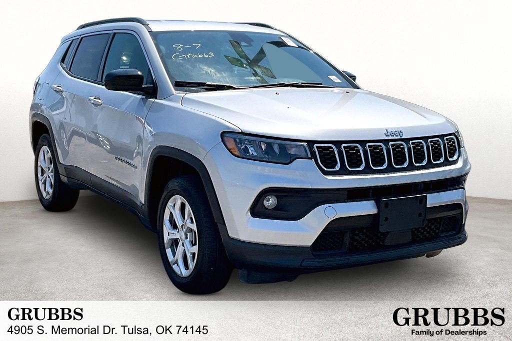 Used 2024 Jeep Compass Latitude