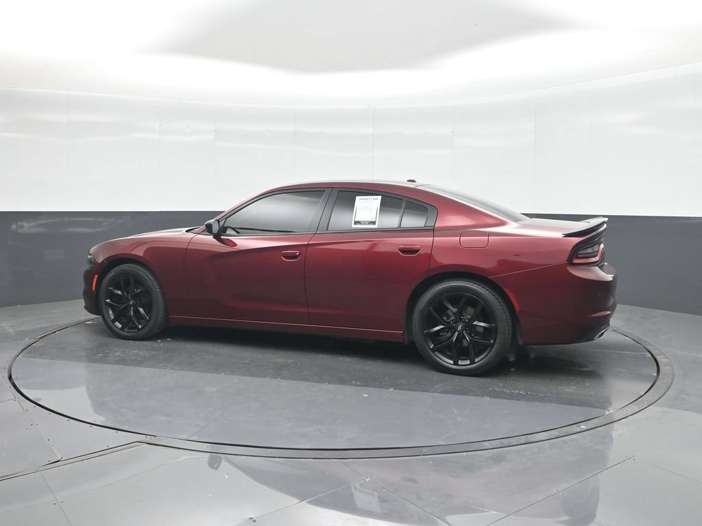 Used 2019 Dodge Charger SXT w/ Blacktop Package RWD image 26