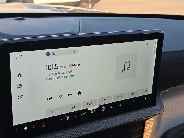 Used 2025 Ford Explorer Active RWD image 35