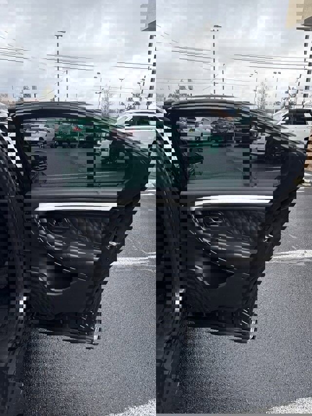 Used 2016 Ford Taurus SEL w/ Equipment Group 201A image 15