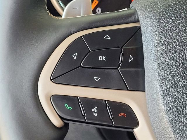 Used 2017 Jeep Grand Cherokee Limited image 24