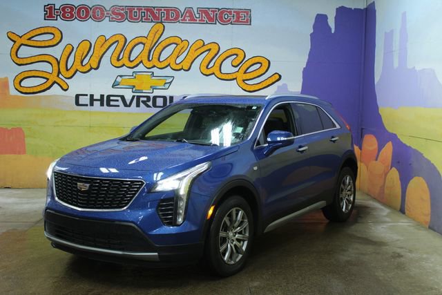 Used 2023 Cadillac XT4 Premium Luxury w/ Cold Weather Package AWD/4WD image 8