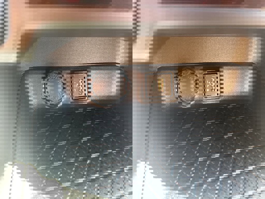 New 2025 Toyota RAV4 LE image 7