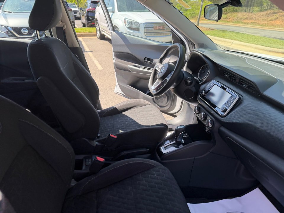 Used 2021 Nissan Kicks S image 28