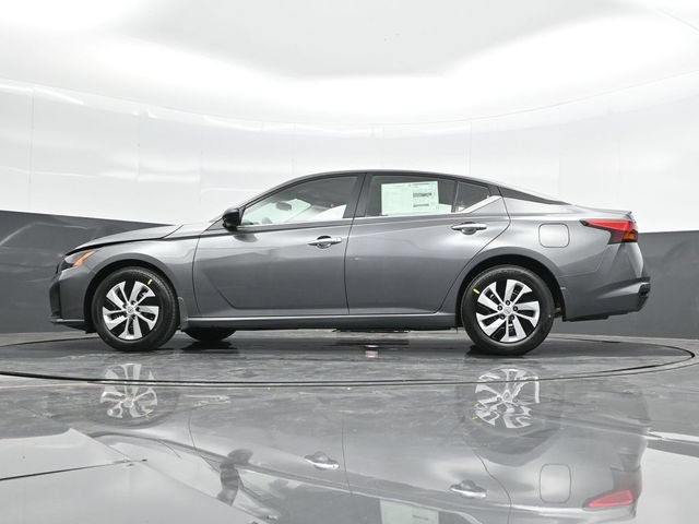 Used 2025 Nissan Altima 2.5 S FWD image 39