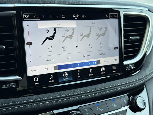 New 2026 Chrysler Pacifica Limited FWD image 14