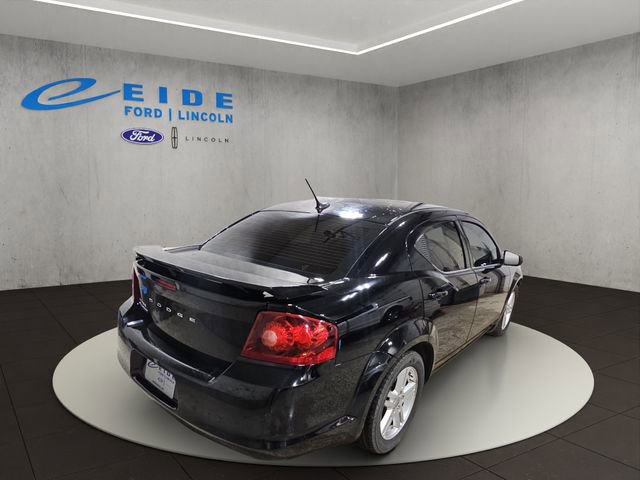 Used 2013 Dodge Avenger SE image 8