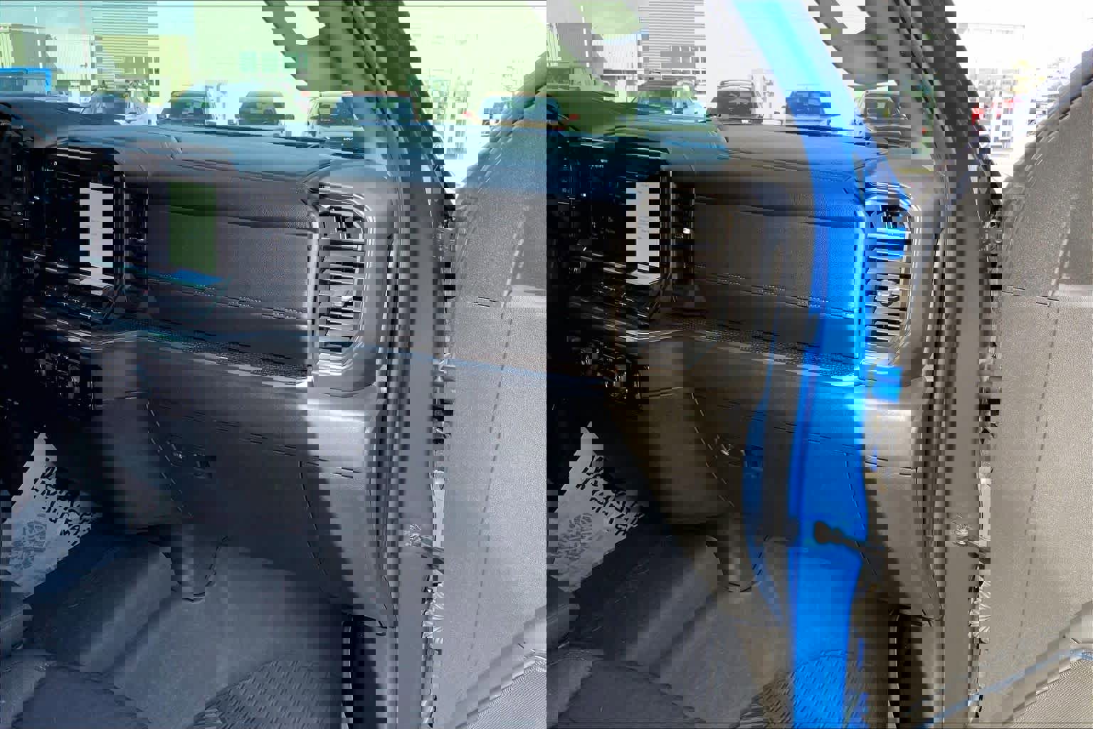 Used 2022 Chevrolet Silverado 1500 RST image 18