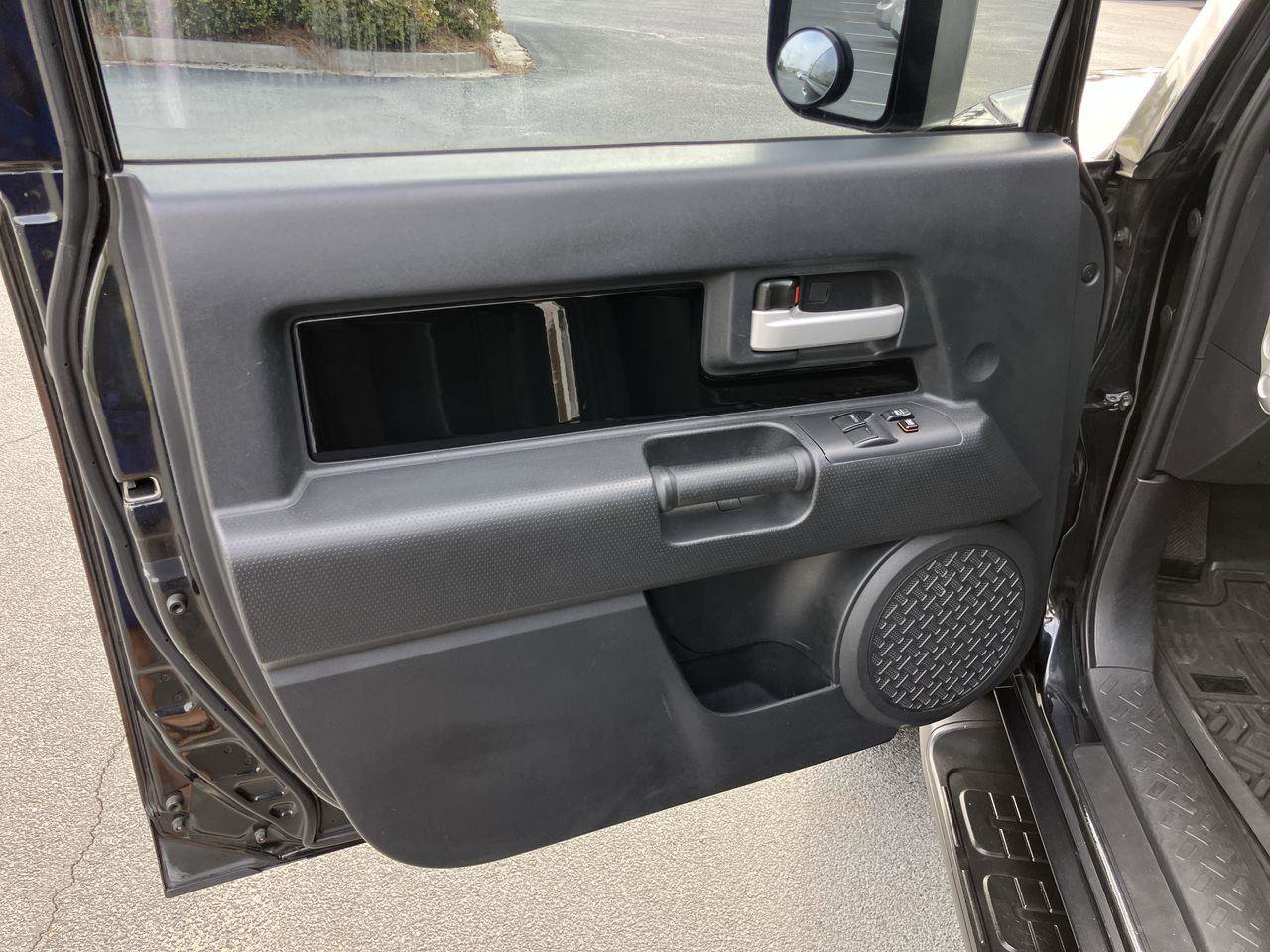 Used 2007 Toyota FJ Cruiser 2WD image 14