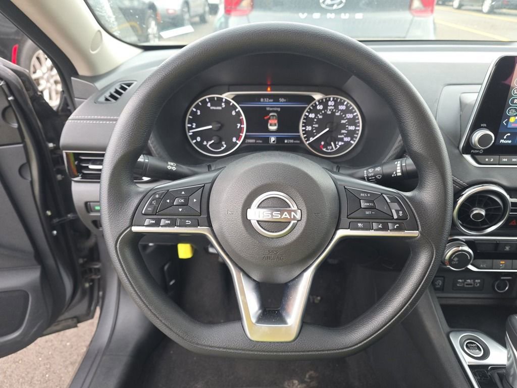 Used 2025 Nissan Sentra SV FWD image 6