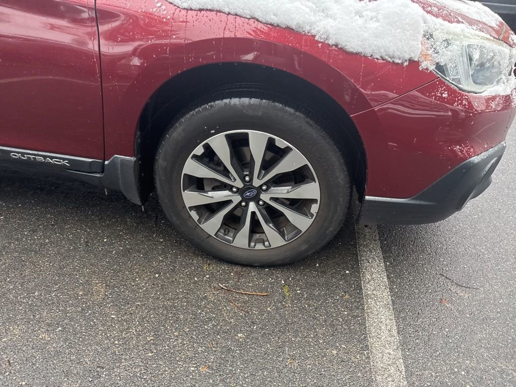 Used 2017 Subaru Outback 3.6R Limited image 3