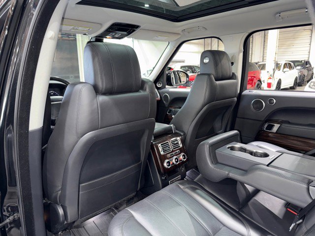 Used 2015 Land Rover Range Rover HSE image 56