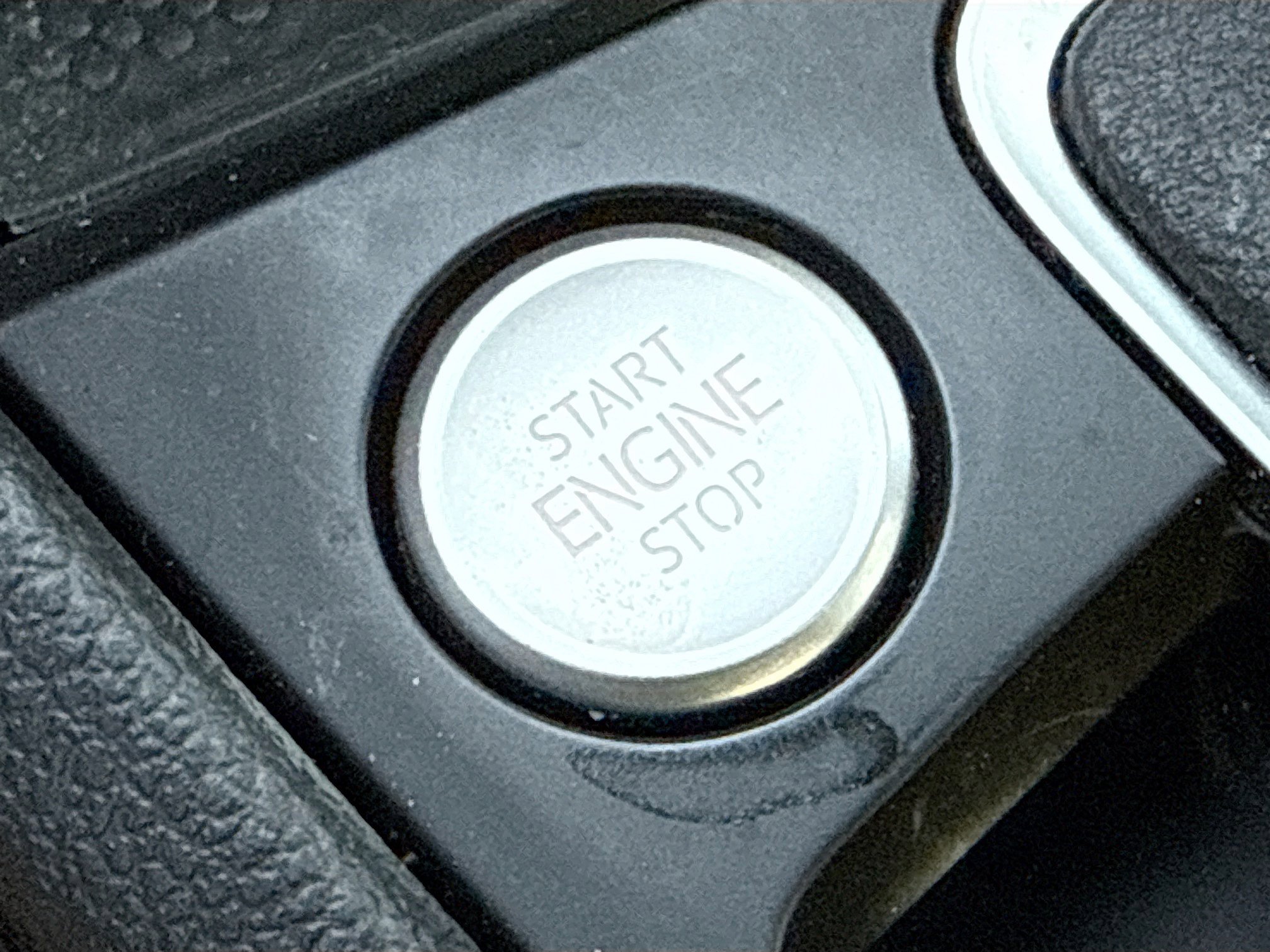 Used 2023 Volkswagen Jetta SE w/ Panoramic Sunroof Package image 35