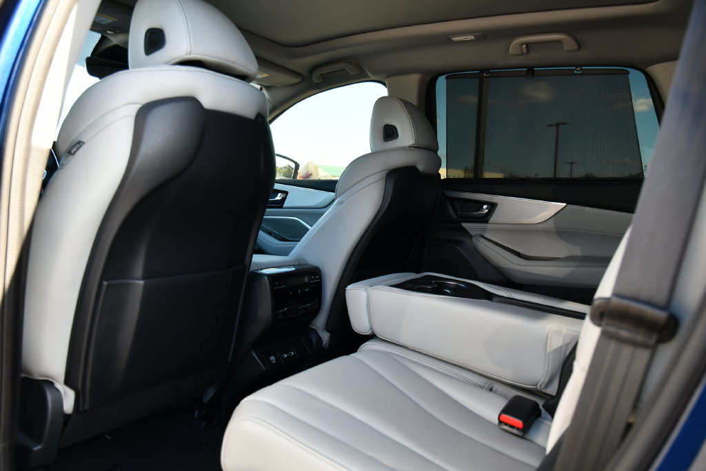Certified 2023 Acura MDX w/ Technology Package AWD/4WD image 31