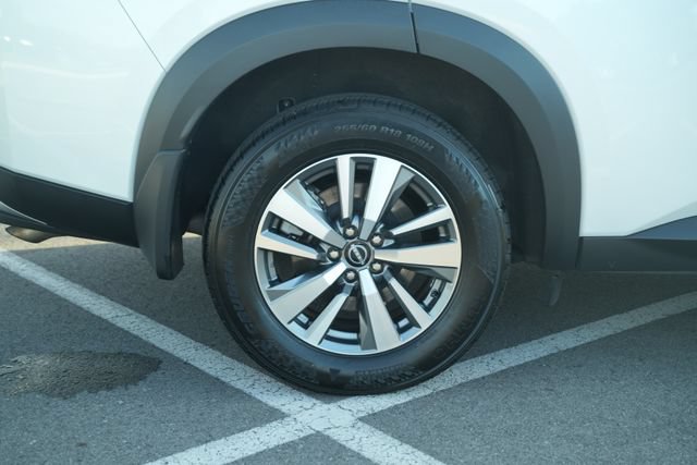 Used 2025 Nissan Pathfinder SL AWD/4WD image 46