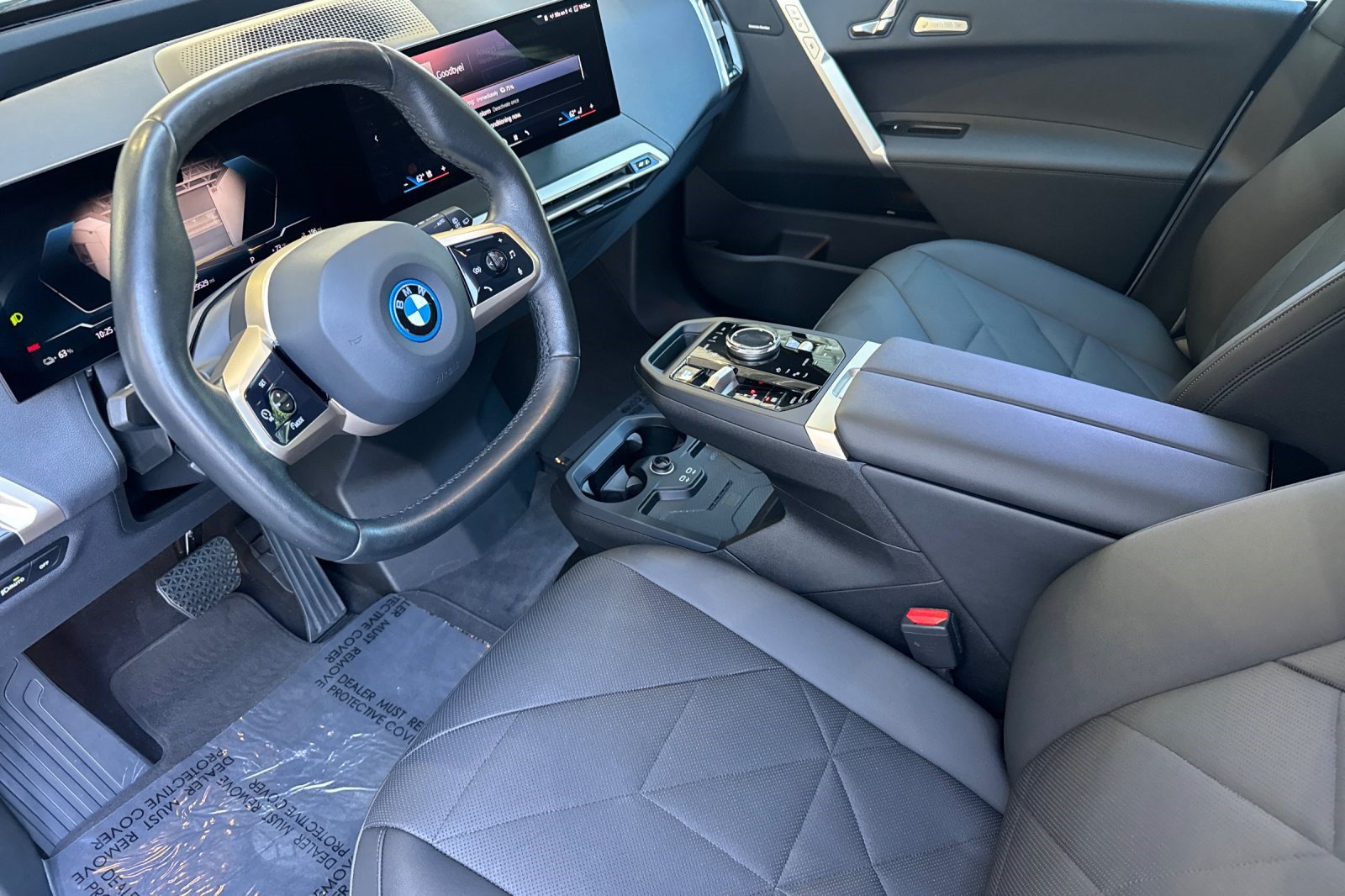 Used 2024 BMW iX xDrive50 w/ Sport Package AWD/4WD image 11