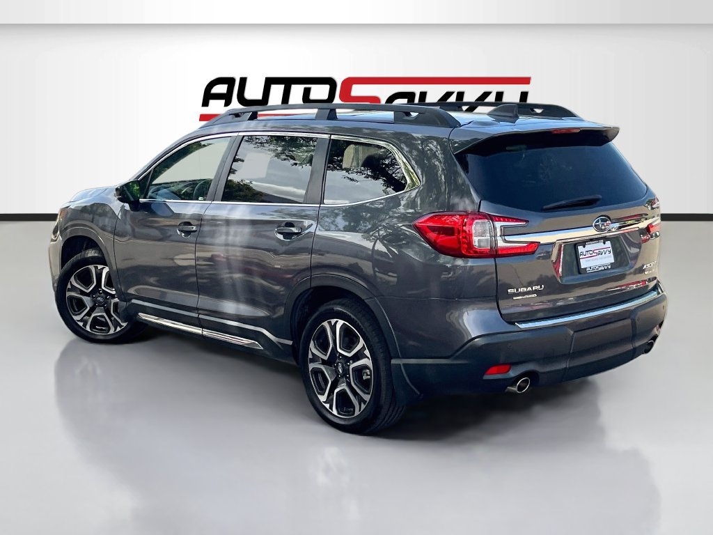 Used 2024 Subaru Ascent Limited w/ Technology Package AWD/4WD image 5