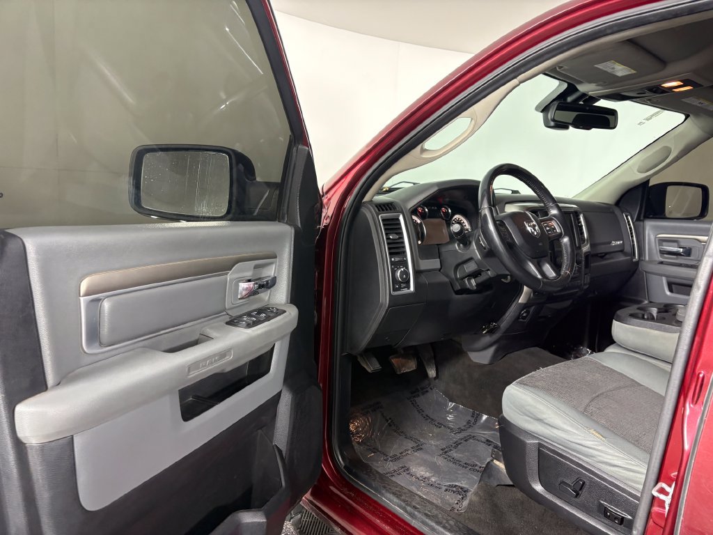 Used 2017 RAM 1500 Big Horn AWD/4WD image 11
