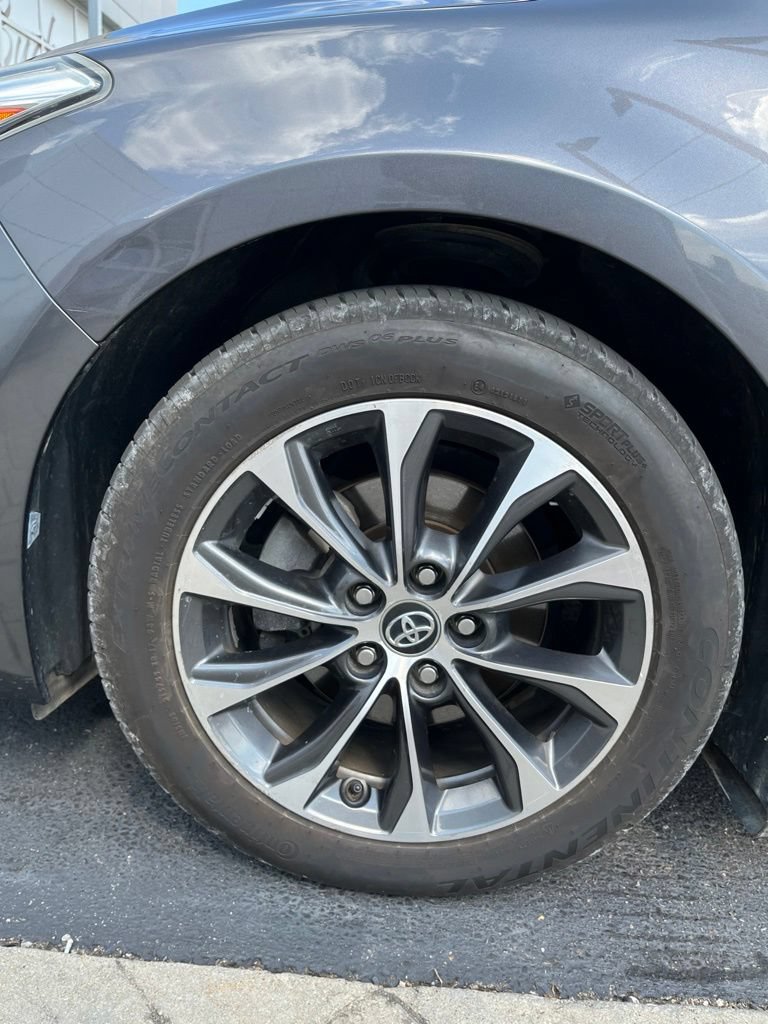 Used 2016 Toyota Avalon XLE Premium w/ Protection Package FWD image 12