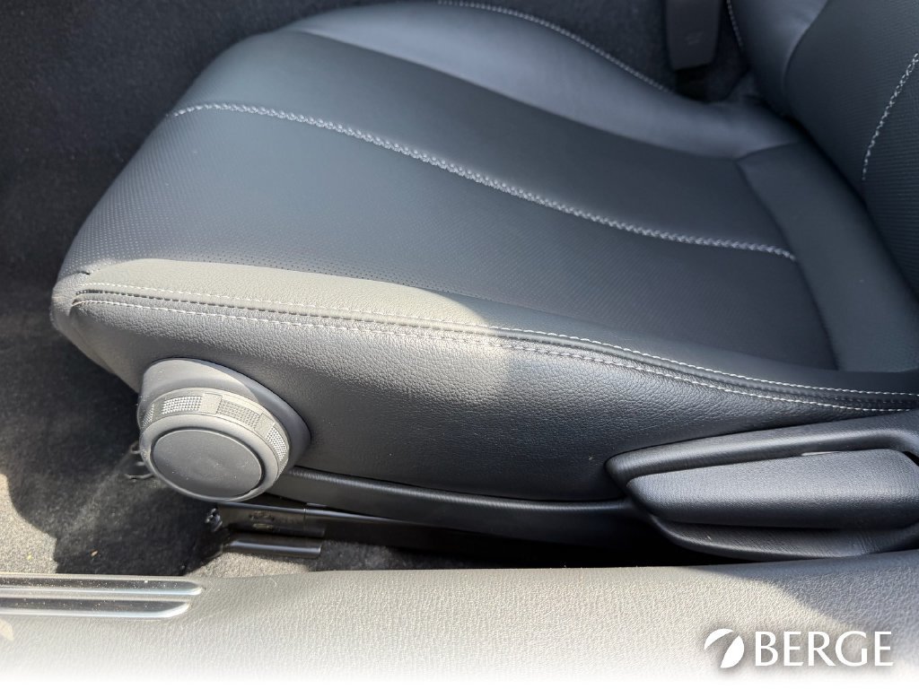 New 2026 MAZDA MX-5 Miata RF Grand Touring w/ Weather Package RWD image 19