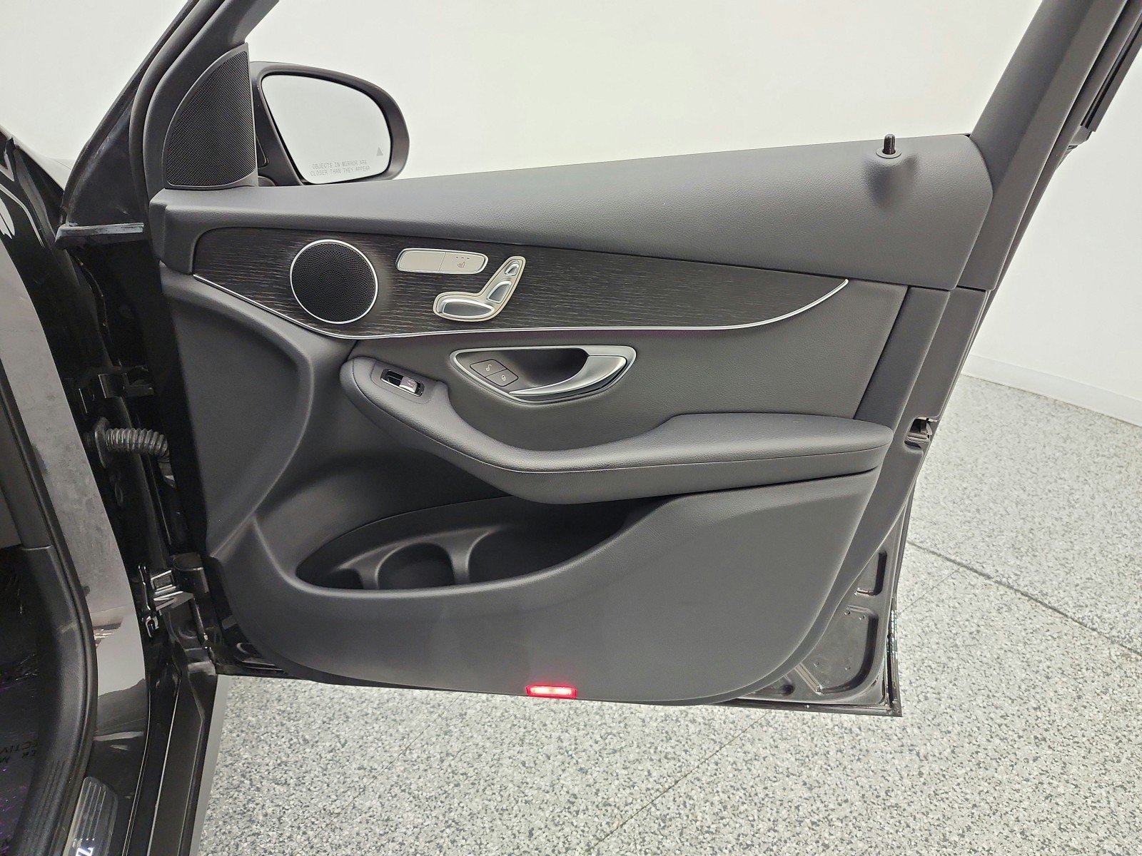 Used 2022 Mercedes-Benz GLC 300 image 18