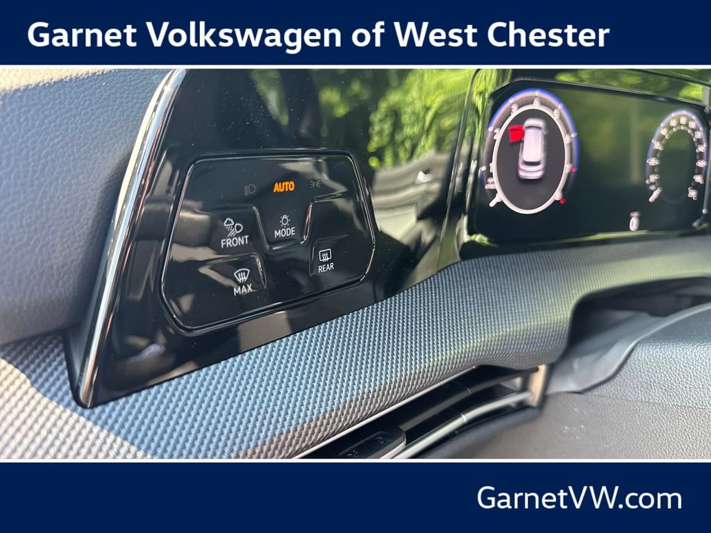 New 2026 Volkswagen Golf w/ Euro Style Package AWD/4WD image 31