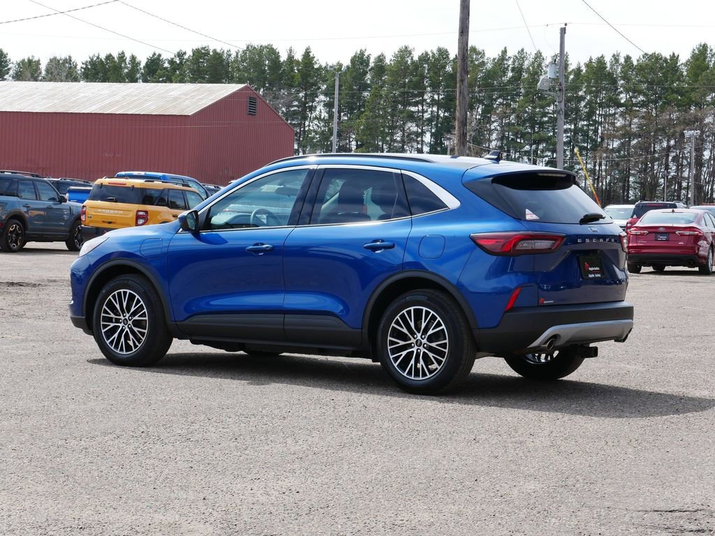 Certified 2023 Ford Escape SE image 4