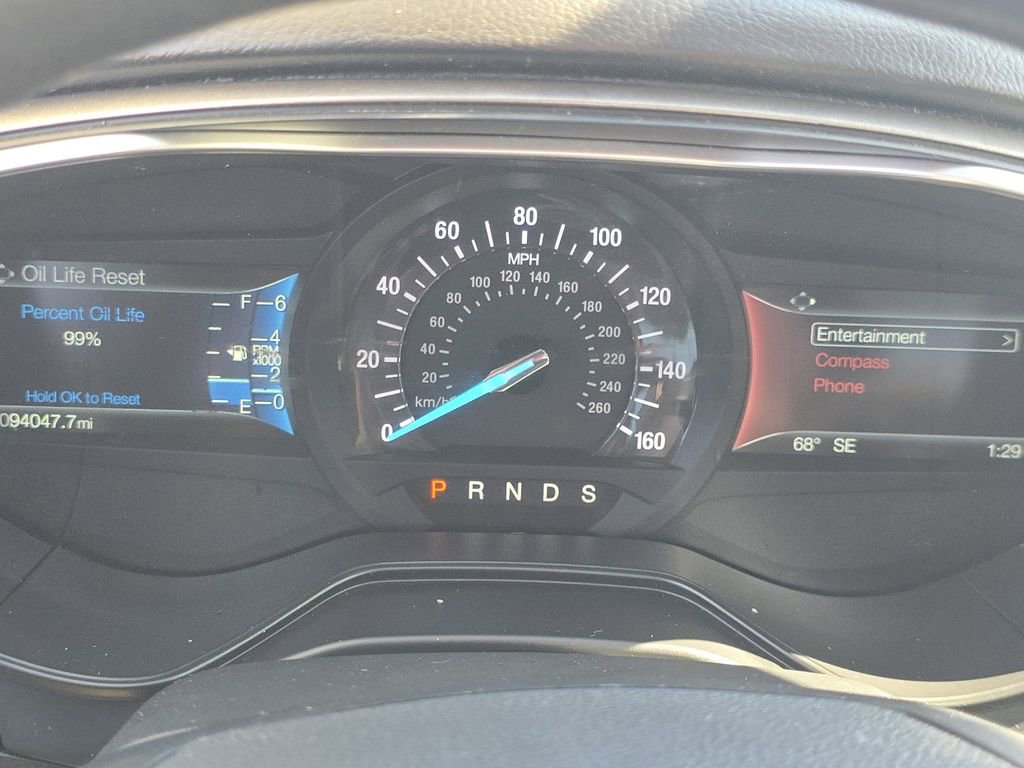 Used 2019 Ford Fusion SE AWD/4WD image 28