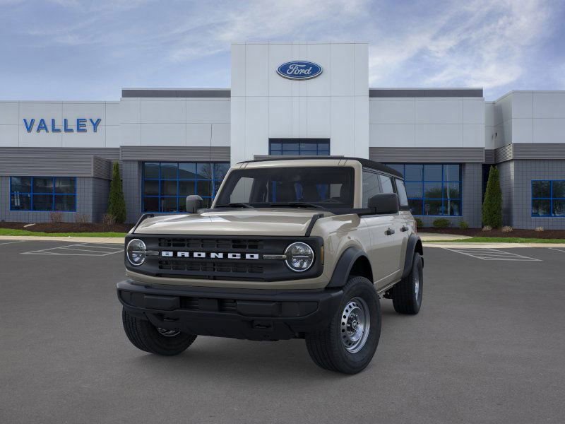 New 2025 Ford Bronco Base image 3