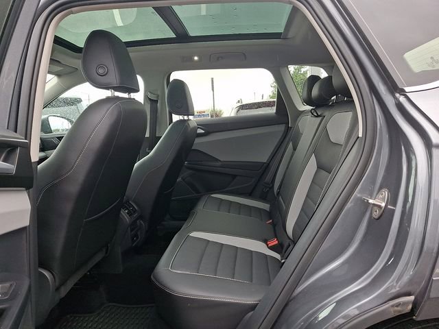 Used 2022 Volkswagen Taos SEL w/ Panoramic Sunroof Package AWD/4WD image 13
