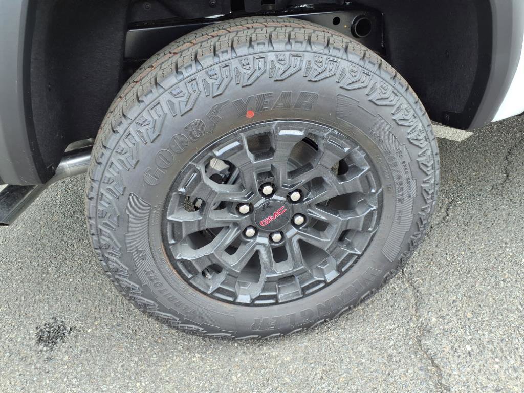 New 2026 GMC Canyon Elevation w/ Convenience Package image 6