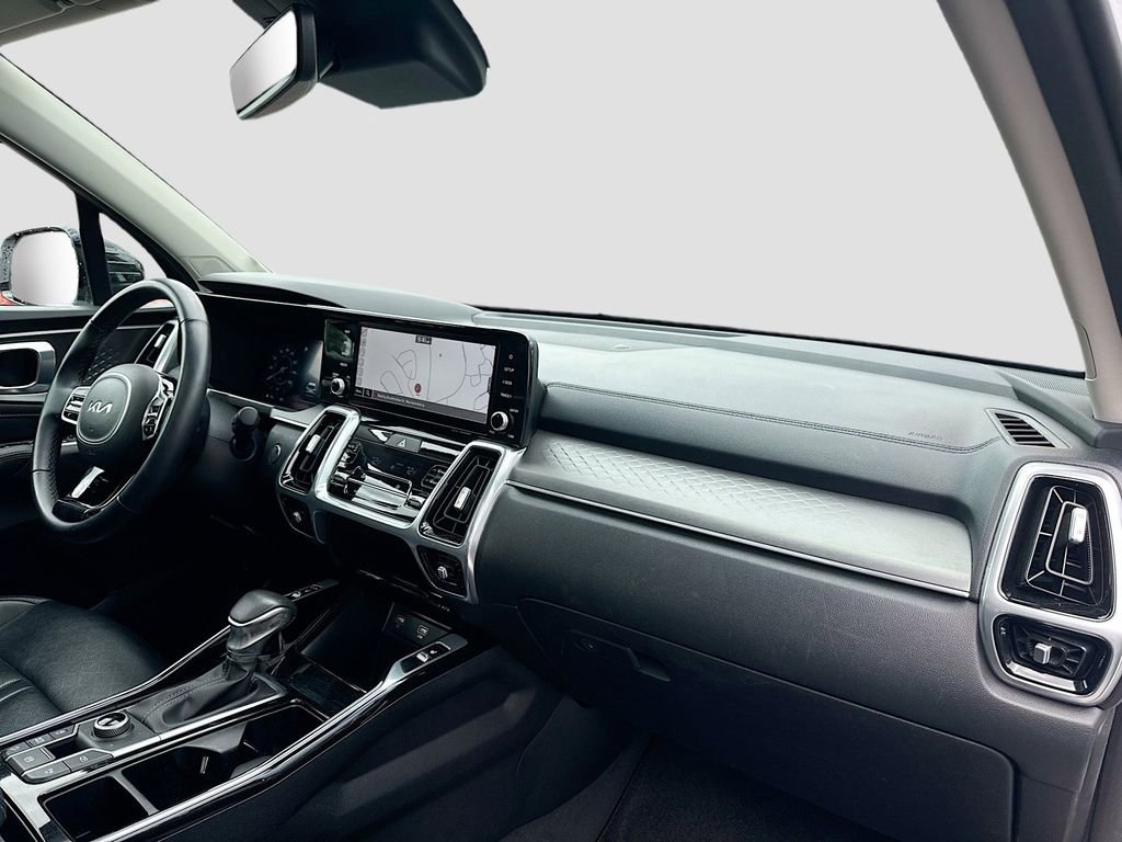 Certified 2023 Kia Sorento SX AWD/4WD image 28