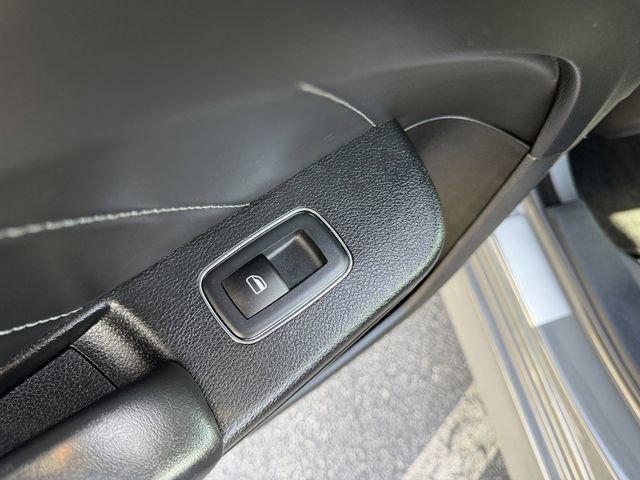 Used 2023 Dodge Charger R/T w/ Plus Group image 22