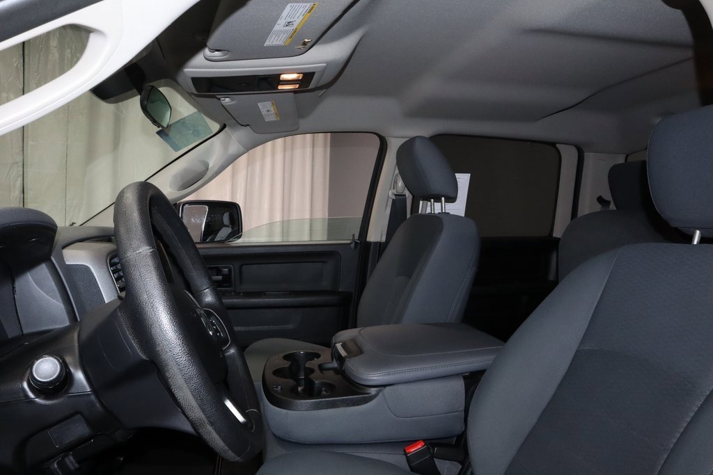 Used 2017 RAM 1500 Express w/ Black Ram 1500 Express Group image 21