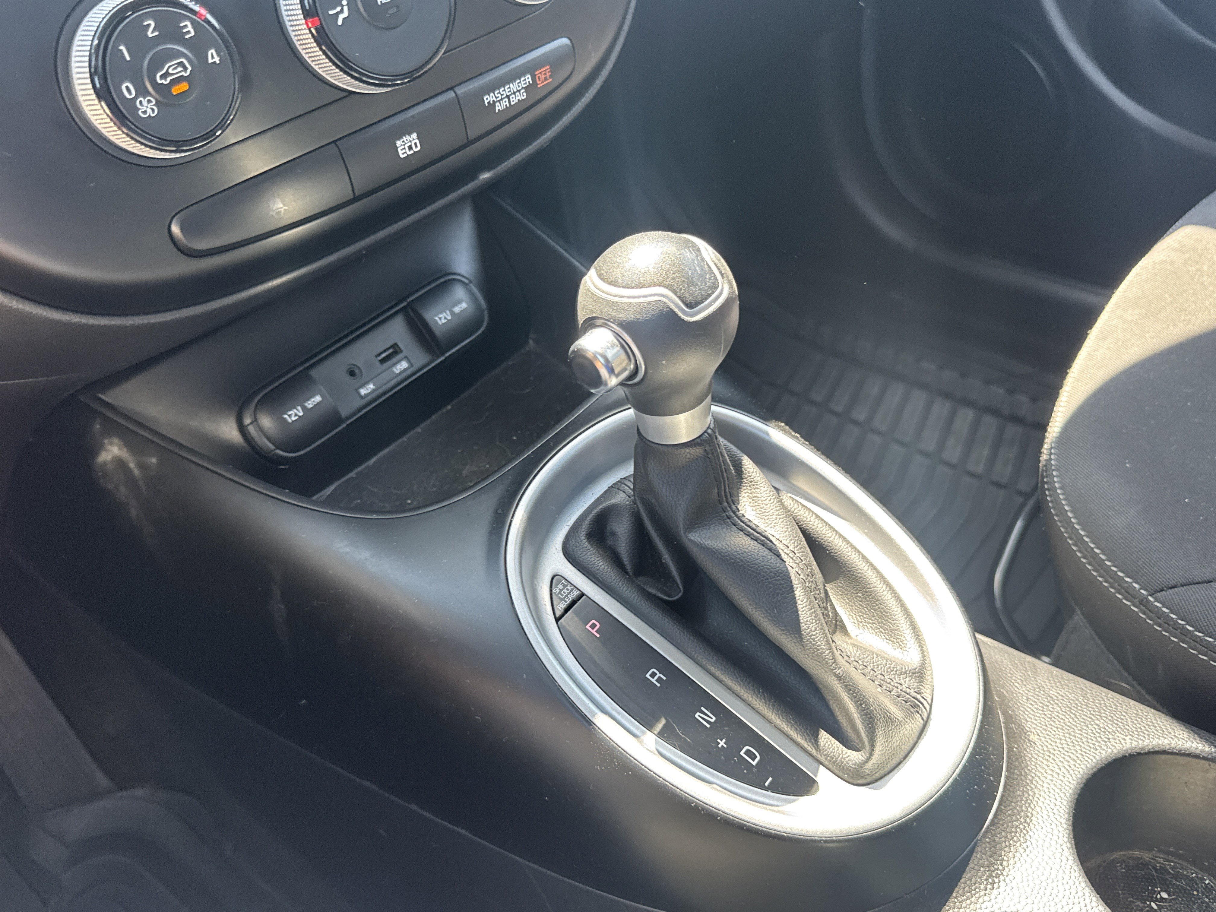 Used 2015 Kia Soul image 19