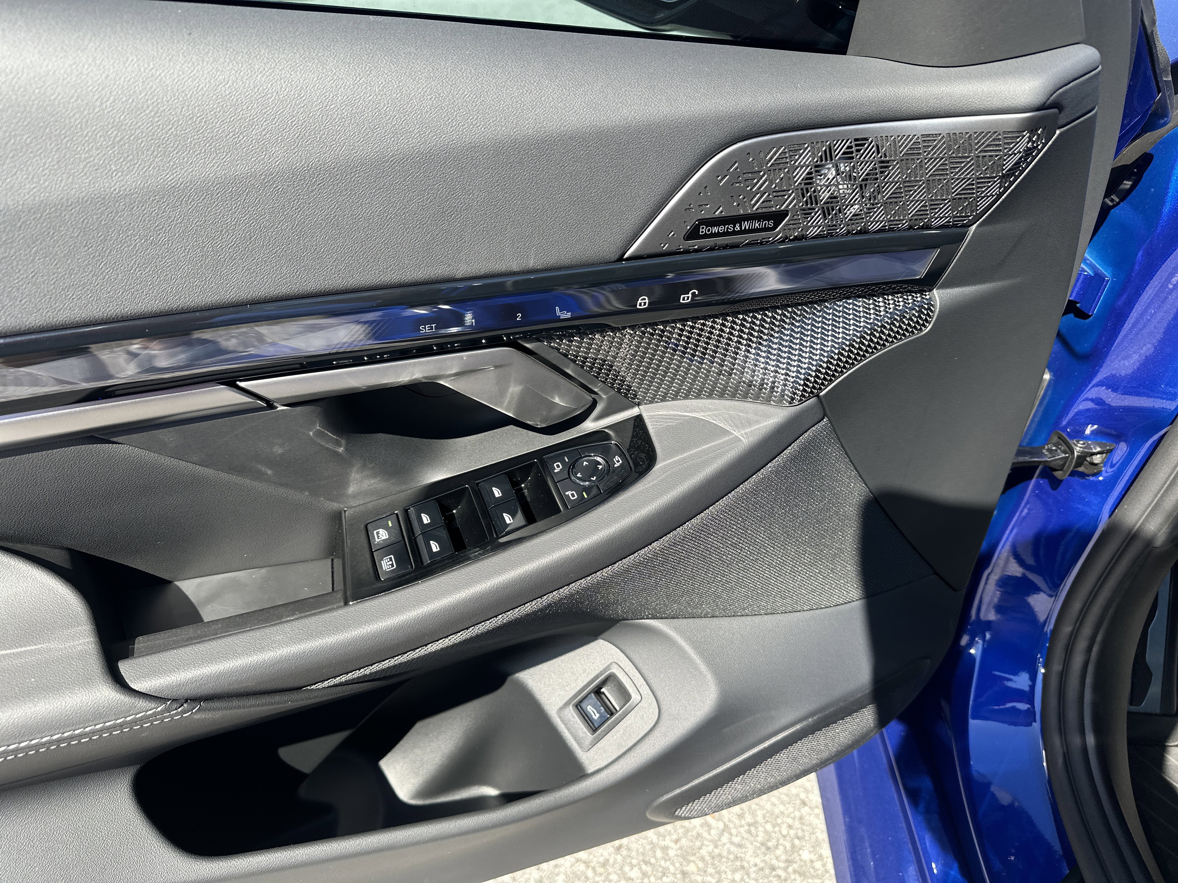 Used 2026 BMW M5 w/ Carbon Package image 10