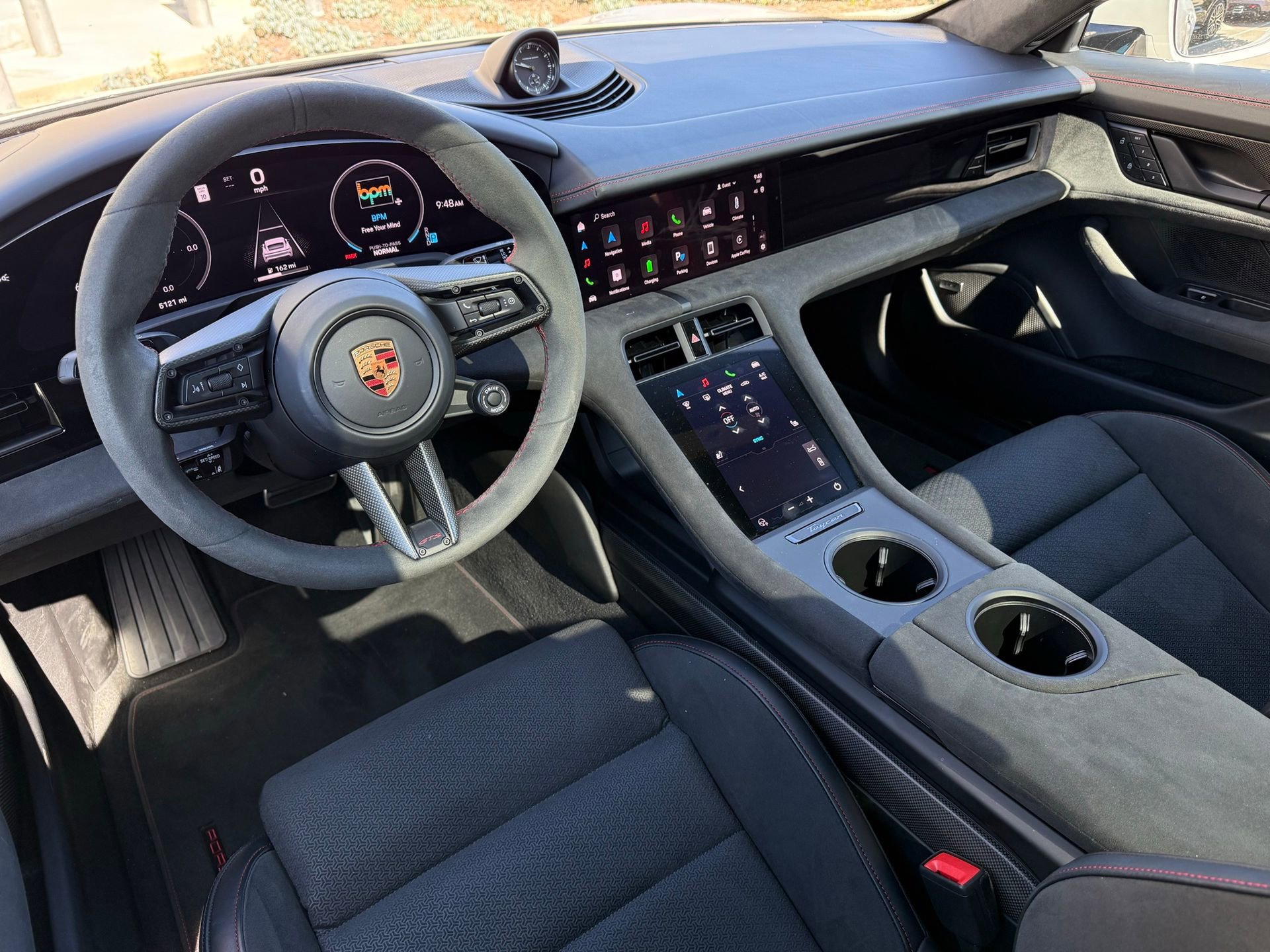 Certified 2025 Porsche Taycan GTS AWD/4WD image 4