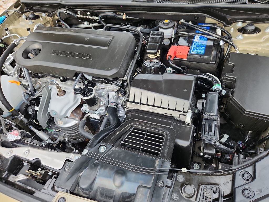 Used 2025 Honda Civic Sport image 16