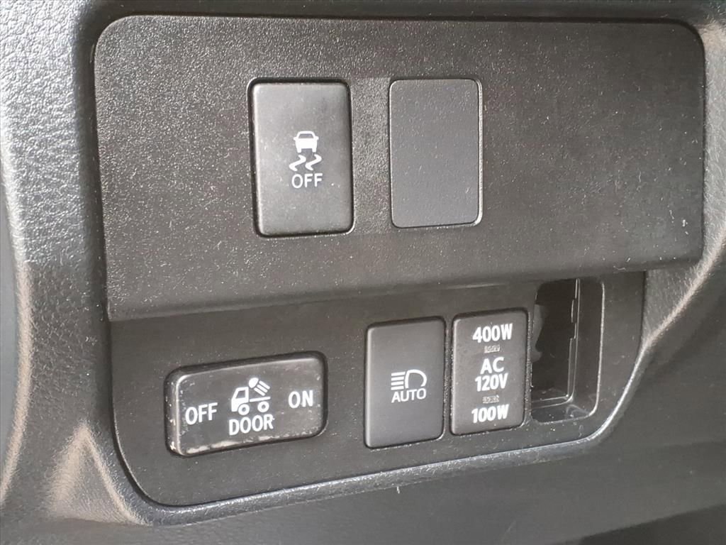 Used 2021 Toyota Tacoma TRD Off-Road w/ Technology Package image 19