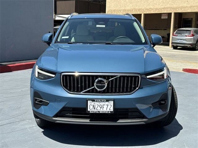 New 2024 Volvo XC40 B5 Plus w/ Protection Package Premier image 2
