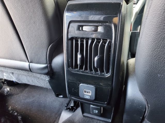 Used 2023 Jeep Compass Limited image 26