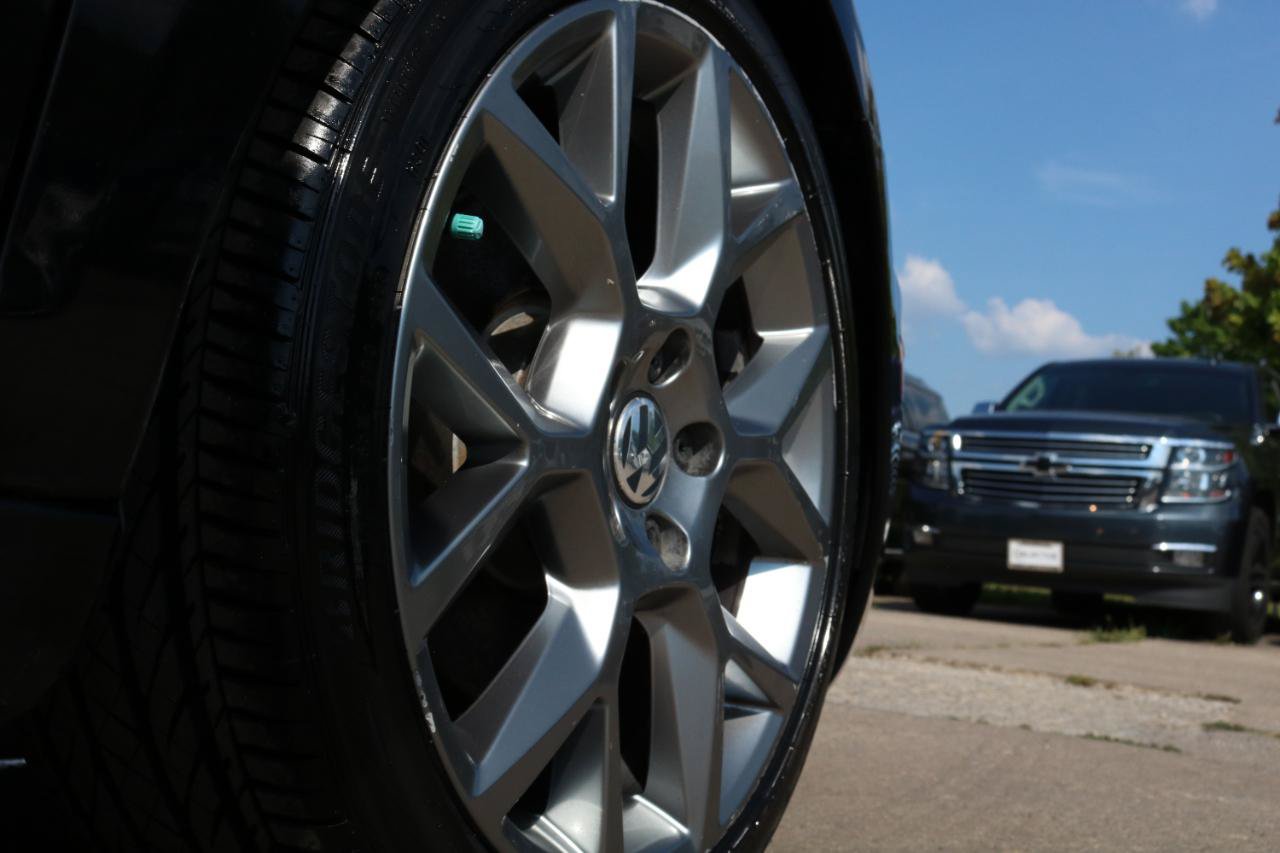 Used 2013 Volkswagen GTI Wolfsburg Edition FWD image 7