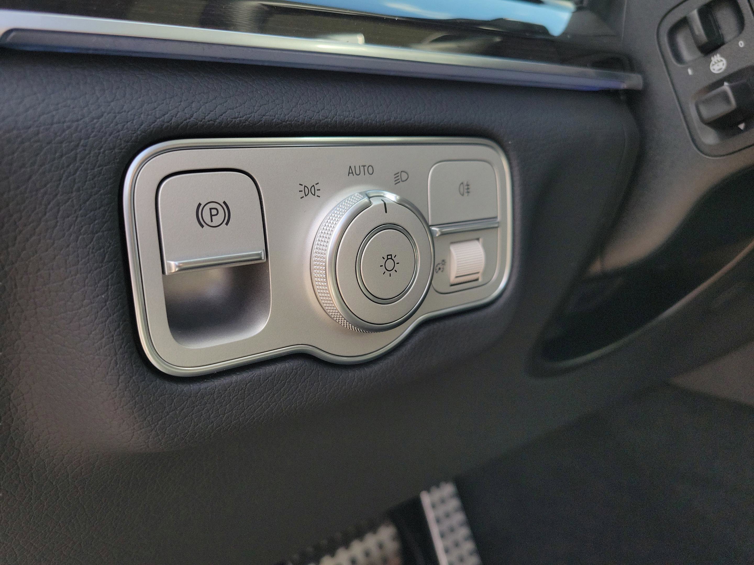 New 2026 Mercedes-Benz GLS 450 4MATIC image 21