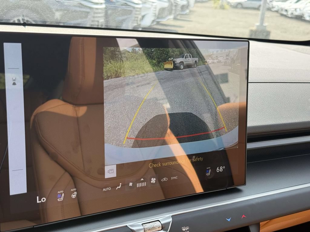 New 2026 Lexus ES 500e AWD/4WD image 11