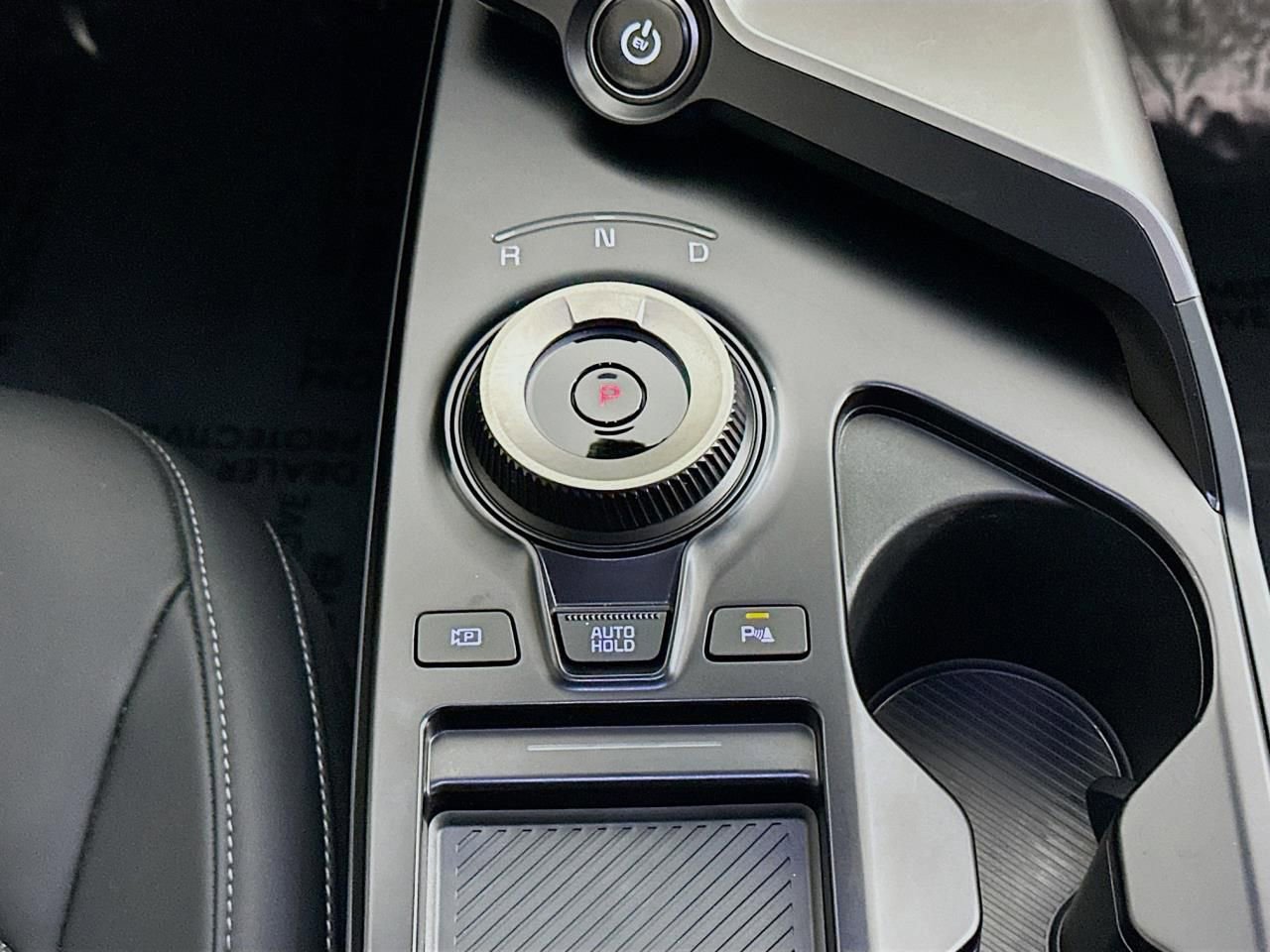 Used 2025 Kia EV6 Light w/ Light LR Technology Package RWD image 17