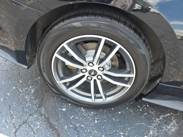 Used 2016 Ford Mustang Premium RWD image 28