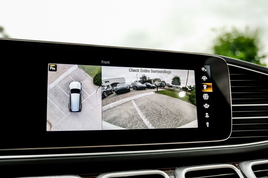 Used 2023 Mercedes-Benz GLS 580 4MATIC image 23