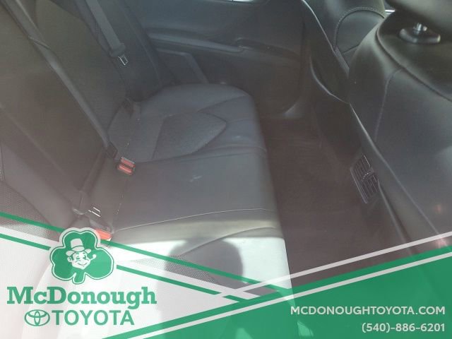 Used 2020 Toyota Camry XSE FWD image 7