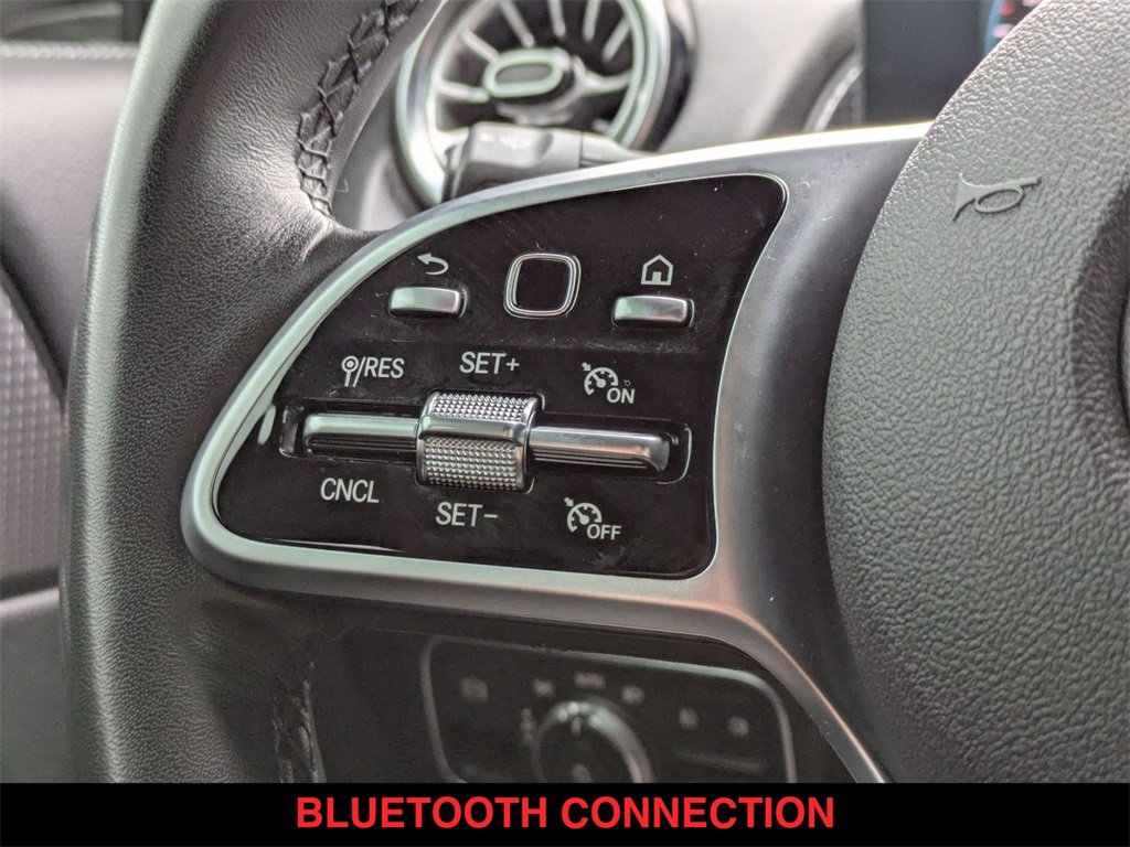 Used 2022 Mercedes-Benz GLB 250 4MATIC image 21