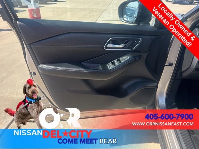 Used 2026 Nissan Rogue Platinum w/ Platinum Premium Package AWD/4WD image 15